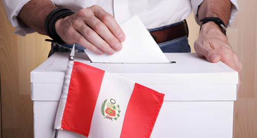 Per�, Fujimori verso la presidenza dopo voto serrato